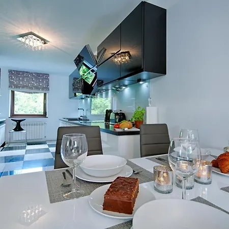 Apartament *